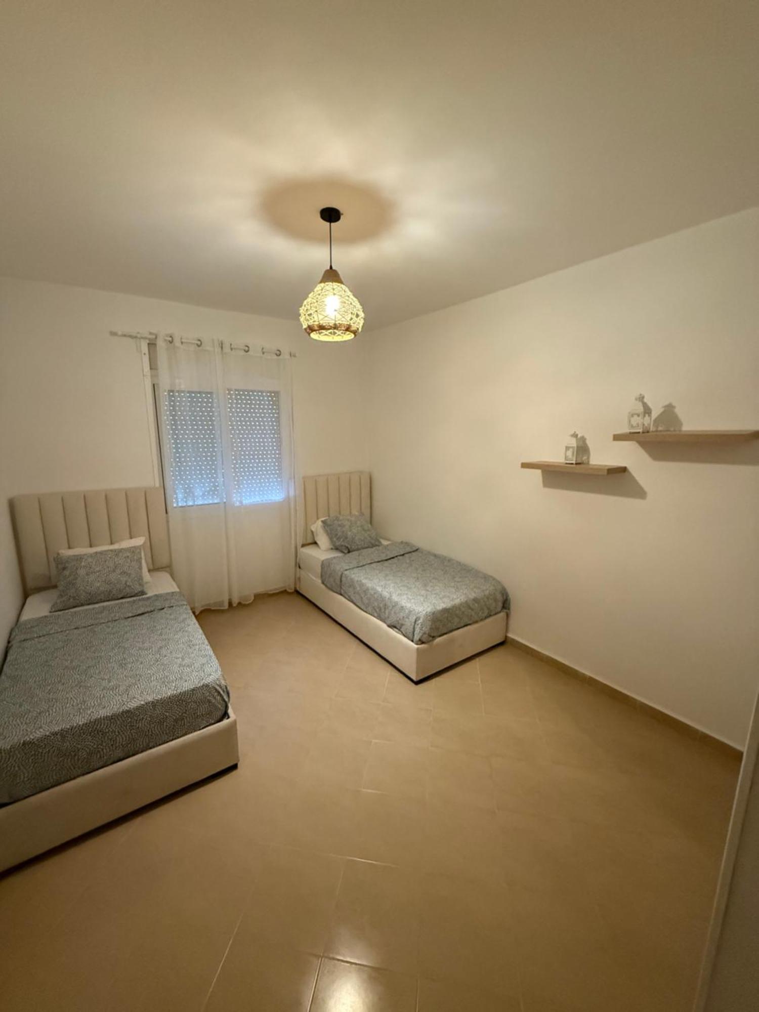 Lumineux 2 Clim, Wi-fi, Parking Proche Corniche Appartement Tanger